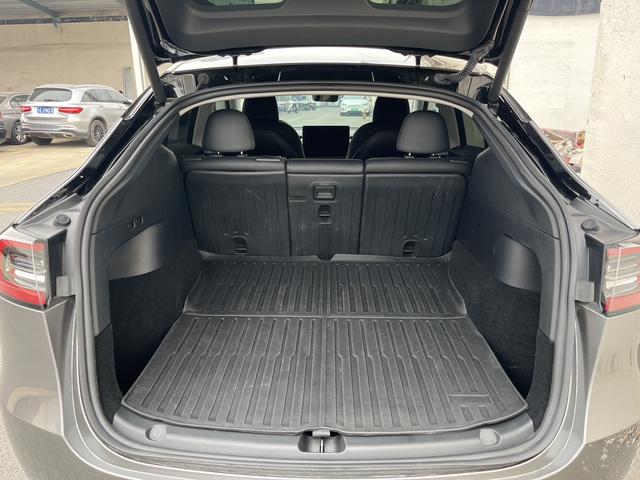 Pre-Owned Tesla Model Y 2022 Facelift Rear-Wheel Drive Version