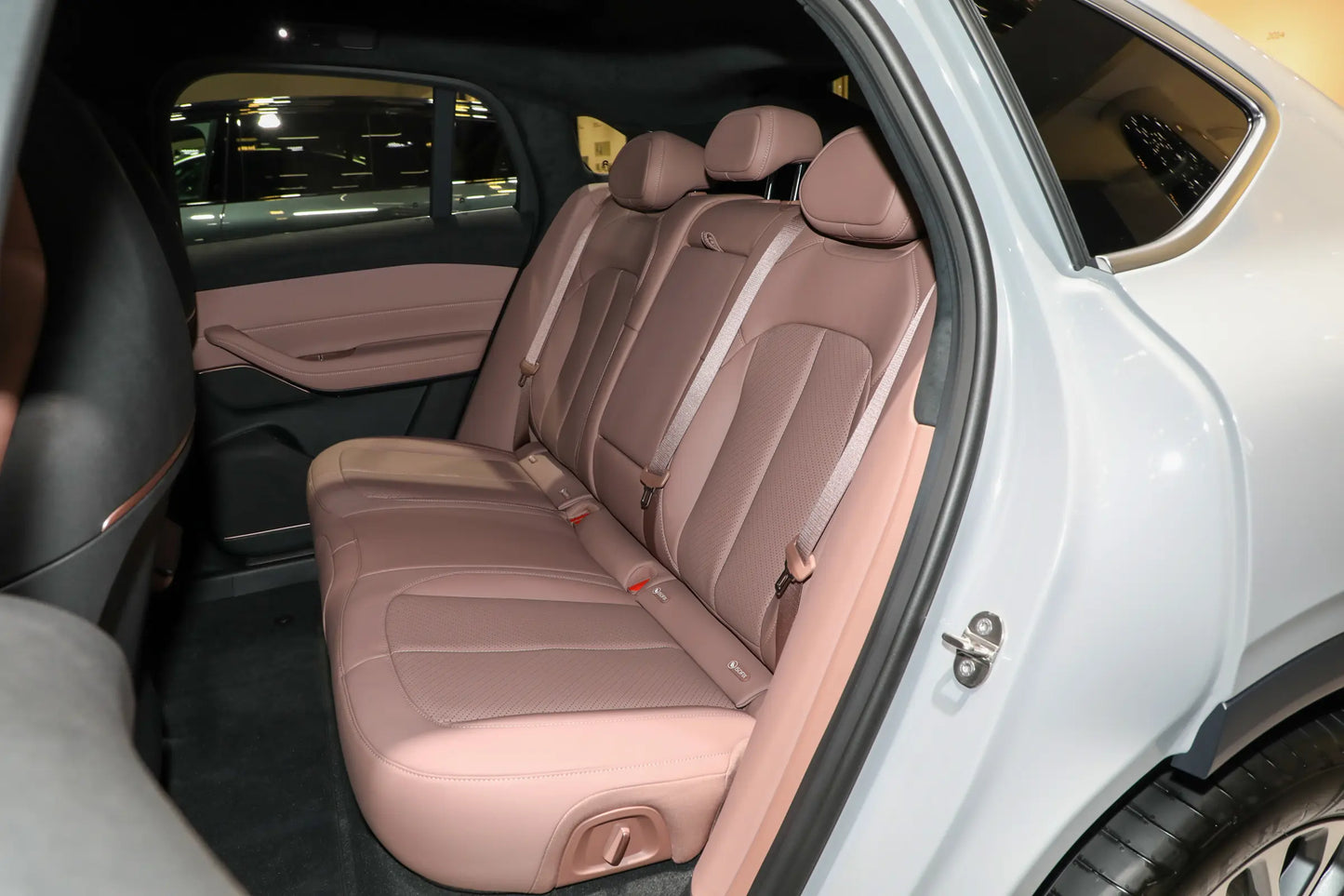 NIO EC6