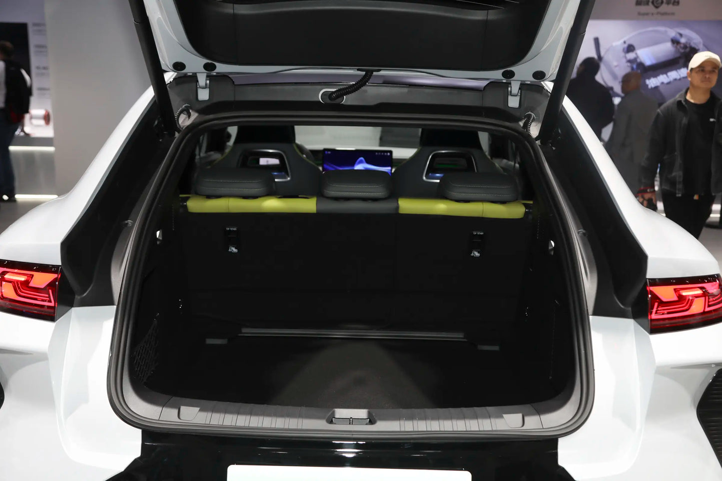 BYD Song L EV