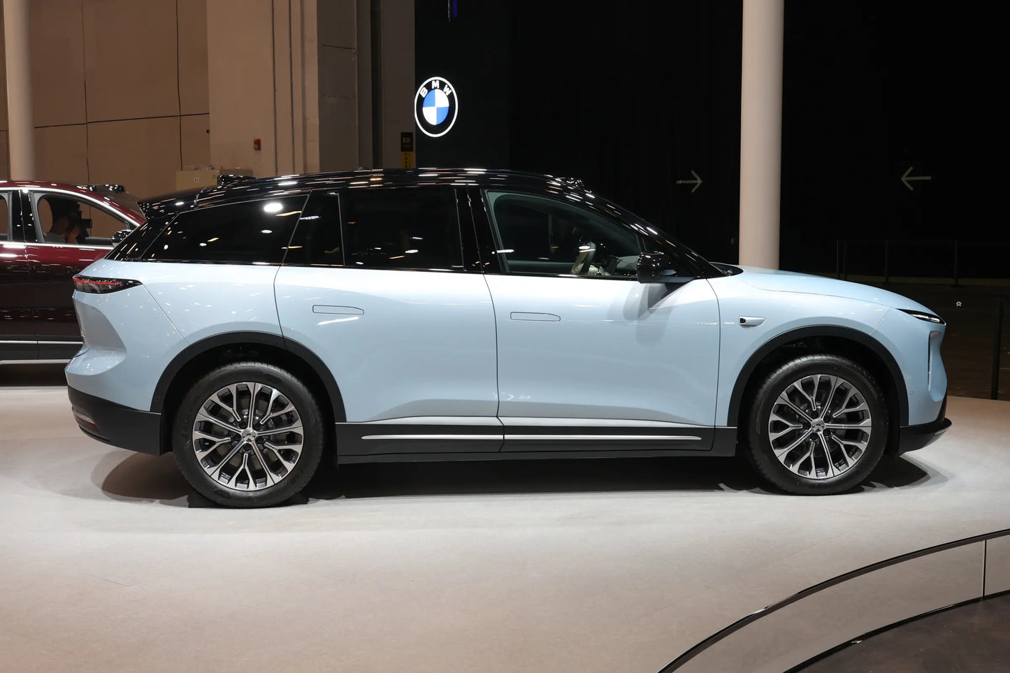 NIO ES6