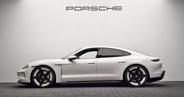 Pre-Owned Porsche Taycan 2025 Model