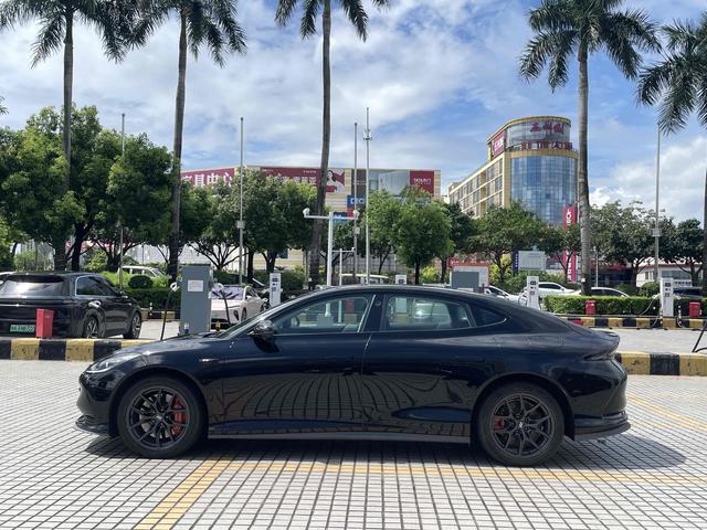 Pre-Owned IM L6 2024 Model Max Super Performance Version 100kWh