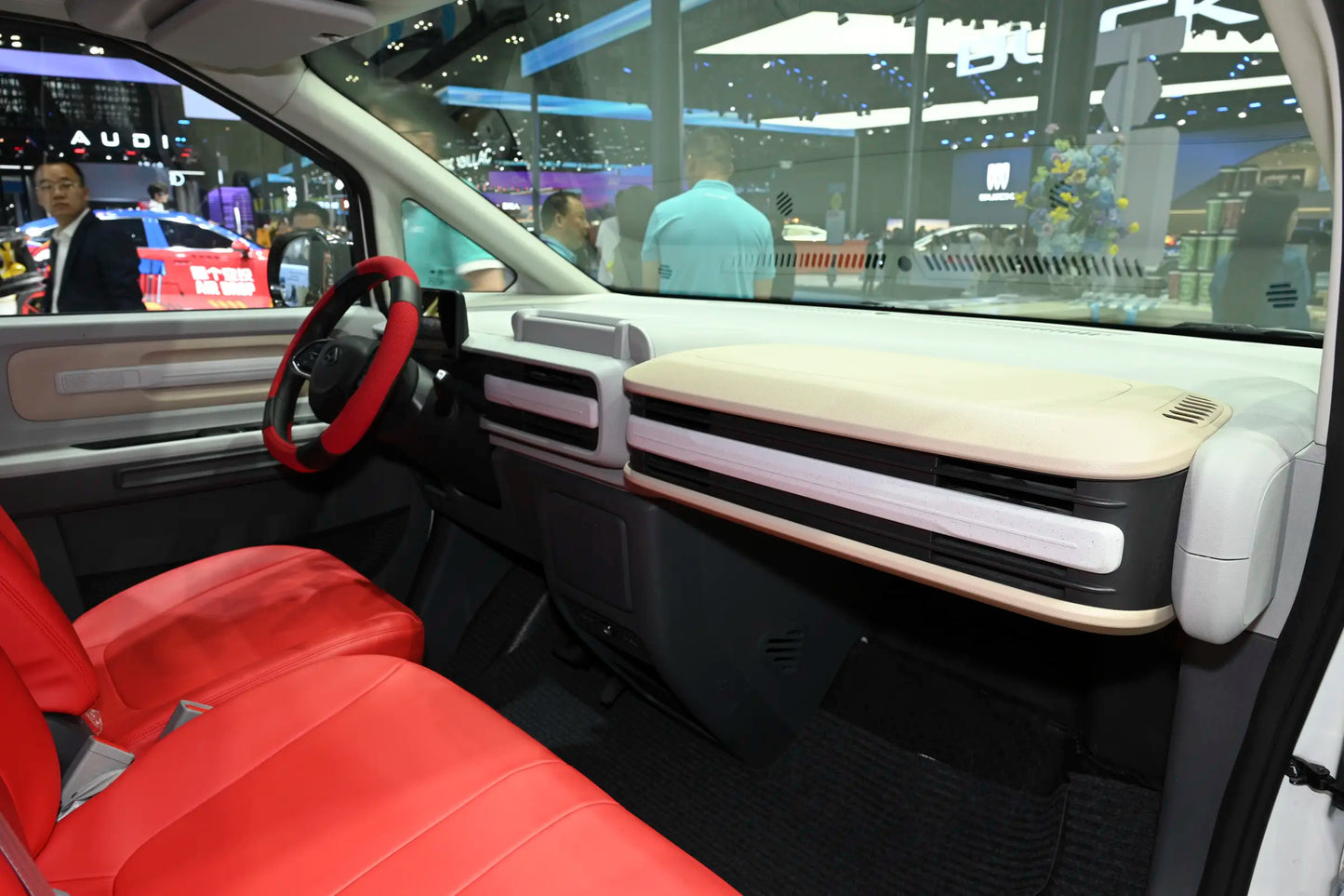 SAIC Maxus Dana V1