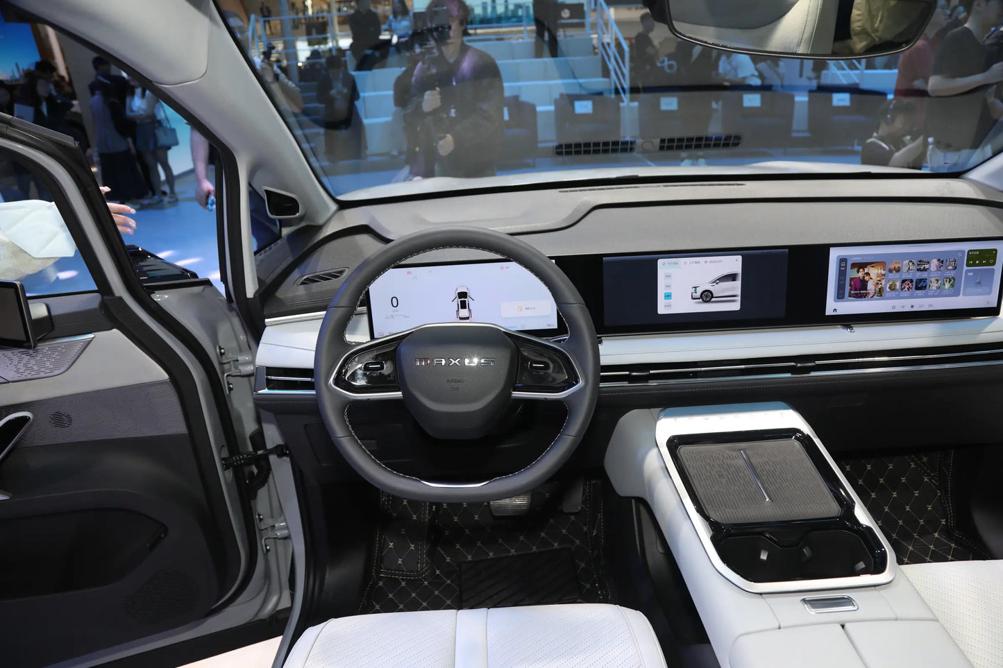 SAIC Maxus Dajia 7