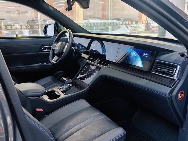 Pre-Owned Li ONE 2020 Extended - Range 6 - Seat Edition