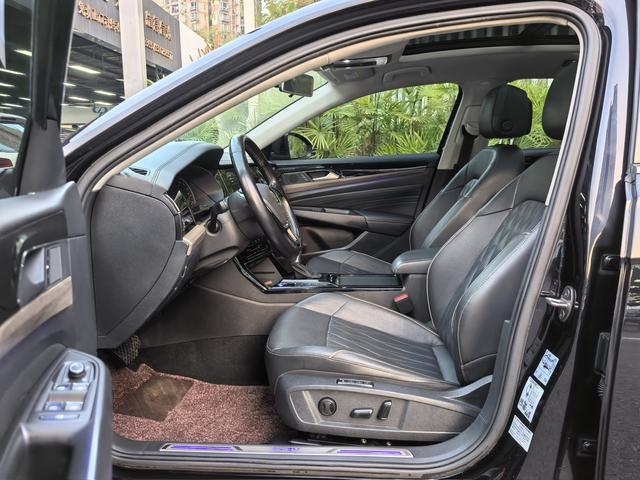 Certificated Pre-Owned Volkswagen Passat PHEV 2020 430PHEV Hybrid Luxury Edition National V -u22034804