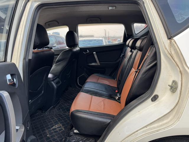 Geely GX7 Classic Edition 1.8L d'occasion certifiée, modèle urbain à boîte manuelle de 2015, conforme à la norme d'émission chinoise IV - u21144072