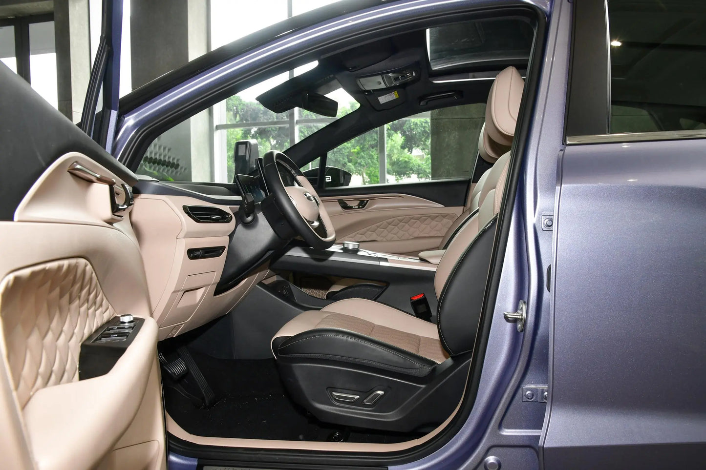 Geely Geometry C