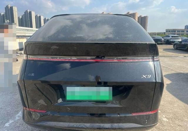 Pre-Owned XPeng X9 2025 Pure Electric 650 Long-Range Max