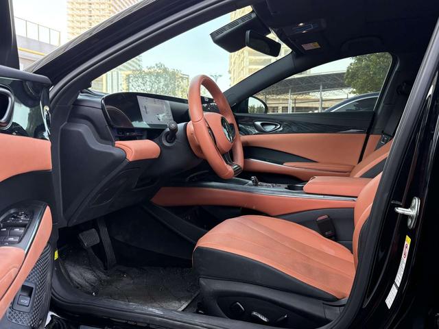 Pre-Owned Seal 2025 Model 650 Long-Range Version