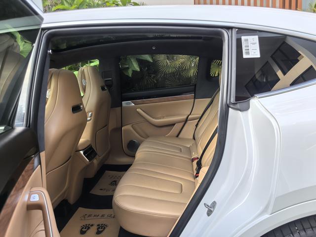 Pre-Owned Luxeed R7 2024 Model Pure Electric 82kWh Pro Rear-Wheel Drive Version