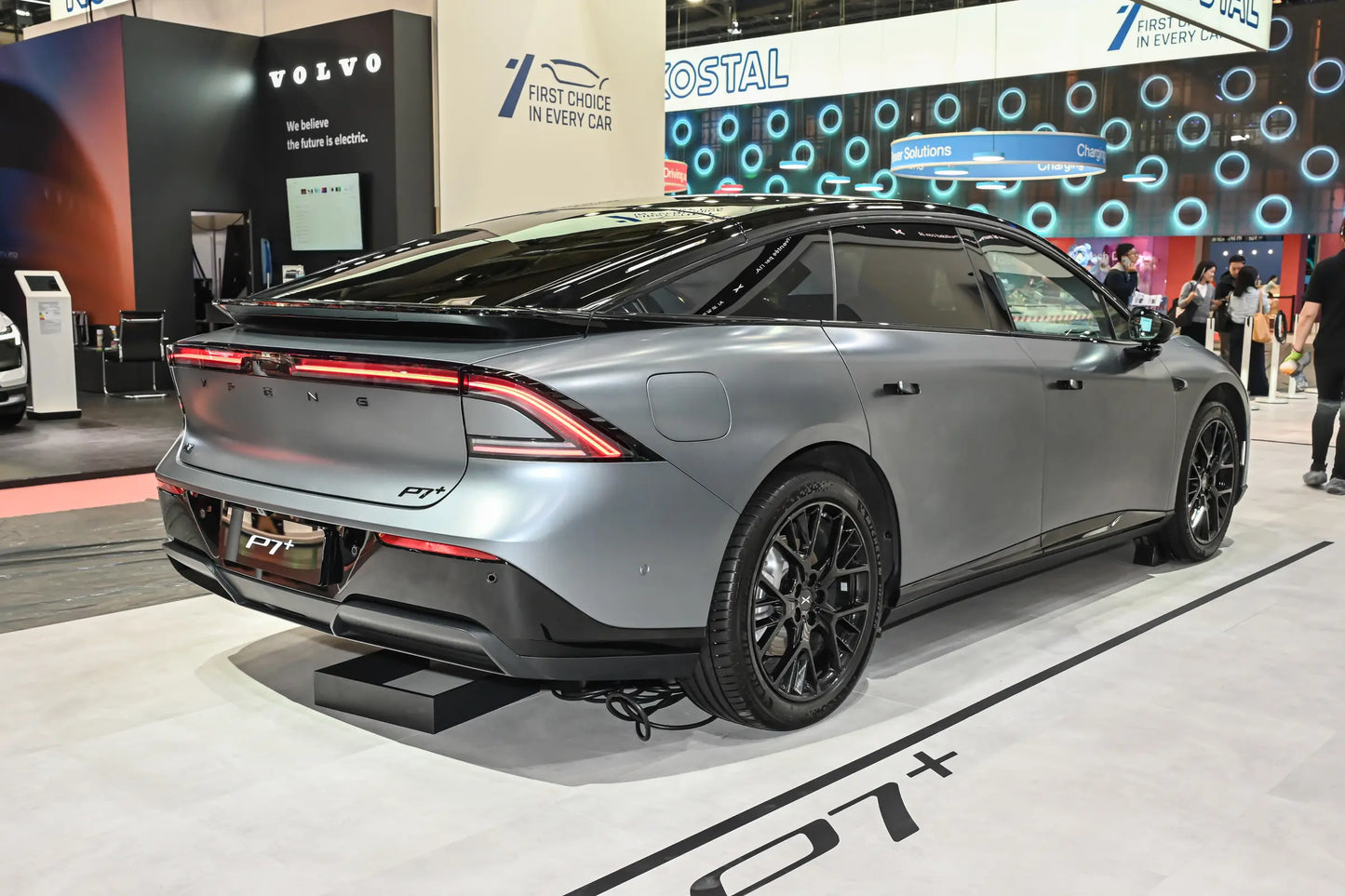 XPENG P7 plus