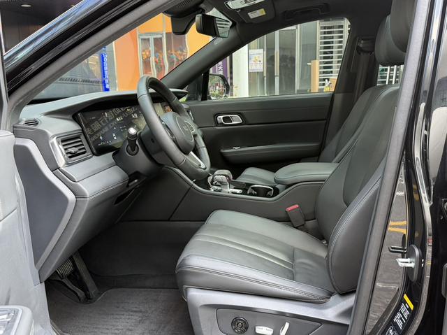 Pre-Owned Li ONE 2020 Extended - Range 6 - Seat Edition