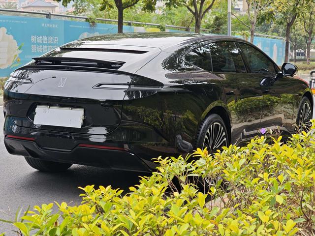 Pre - Owned Avita 12 2025 Ultra Rear - Wheel Drive Extended - Range Edition