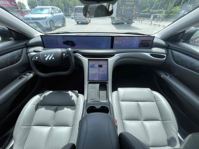 Pre-Owned IM L6 2024 Model Max Super Performance Version 100kWh