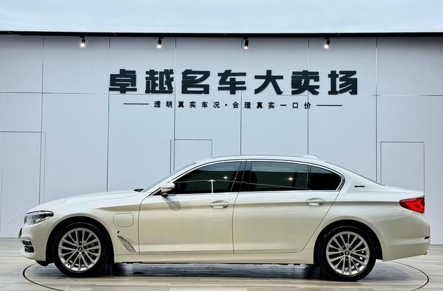 Certificated Pre-Owned BMW 5 Series PHEV 2019 Refreshed 530Le Luxury Package -u22076886