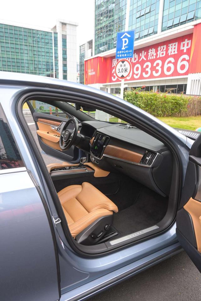 Certificated Pre-Owned Volvo S90 2018 T5 Inscription - u22059636