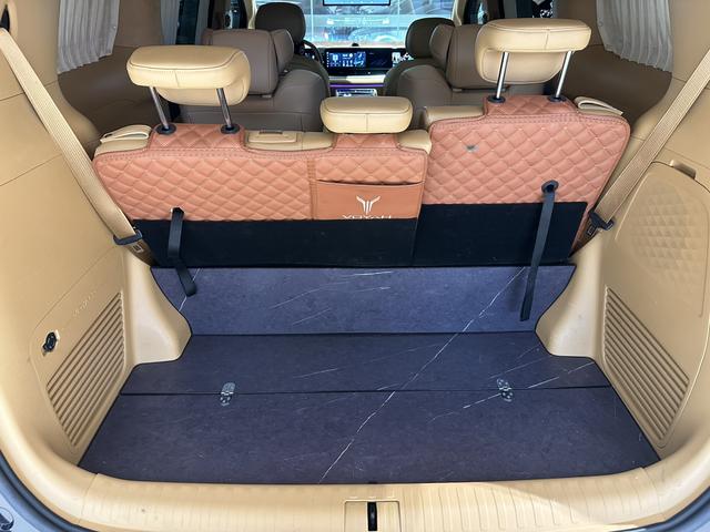 Certificated Used VOYAH Dreamer PHEV 2024 Ultra-Long Range Flagship Edition