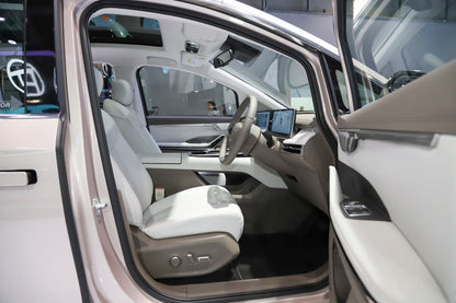 SAIC Maxus MIFA7 EV