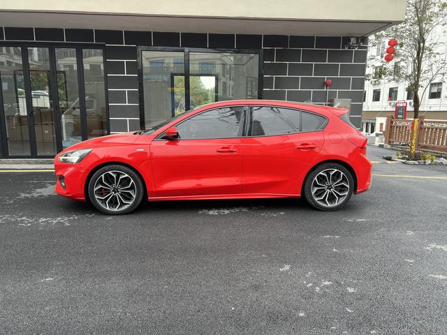 Certificated Used Ford Focus 2020 Hatchback EcoBoost 180 Automatic ST Line - u22066842