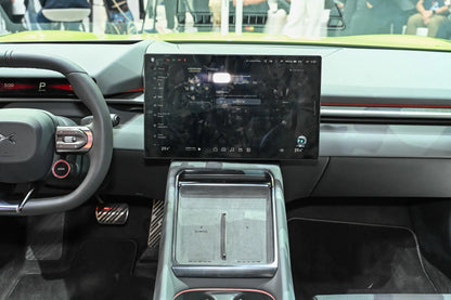 XPENG P7