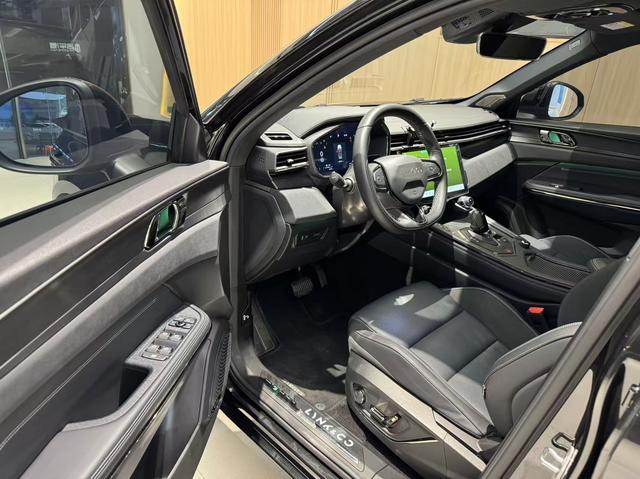 Certificated Pre-Owned Lynk & Co 01 2021 2.0TD Four-wheel Drive Night Edition - u22049444