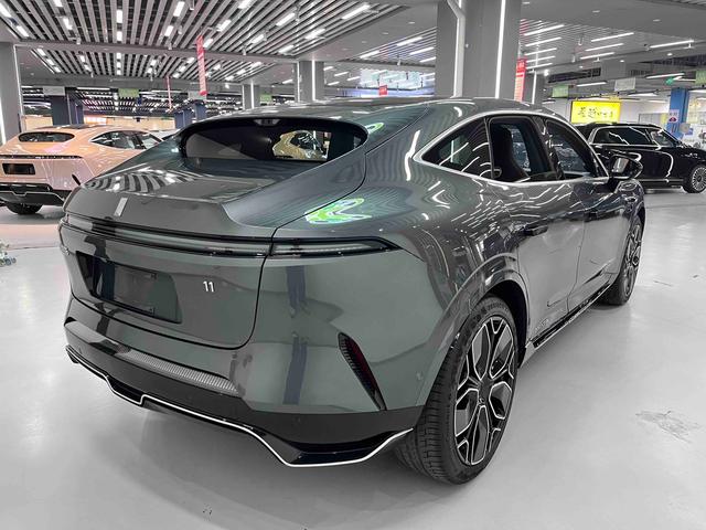 Certificated Pre-Owned AVATR 11 2024 Edition 730 Three-Laser Rear-Wheel Drive Luxury Edition