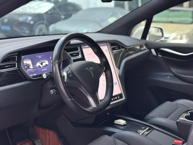 Pre-Owned Tesla Model X 2016 90D