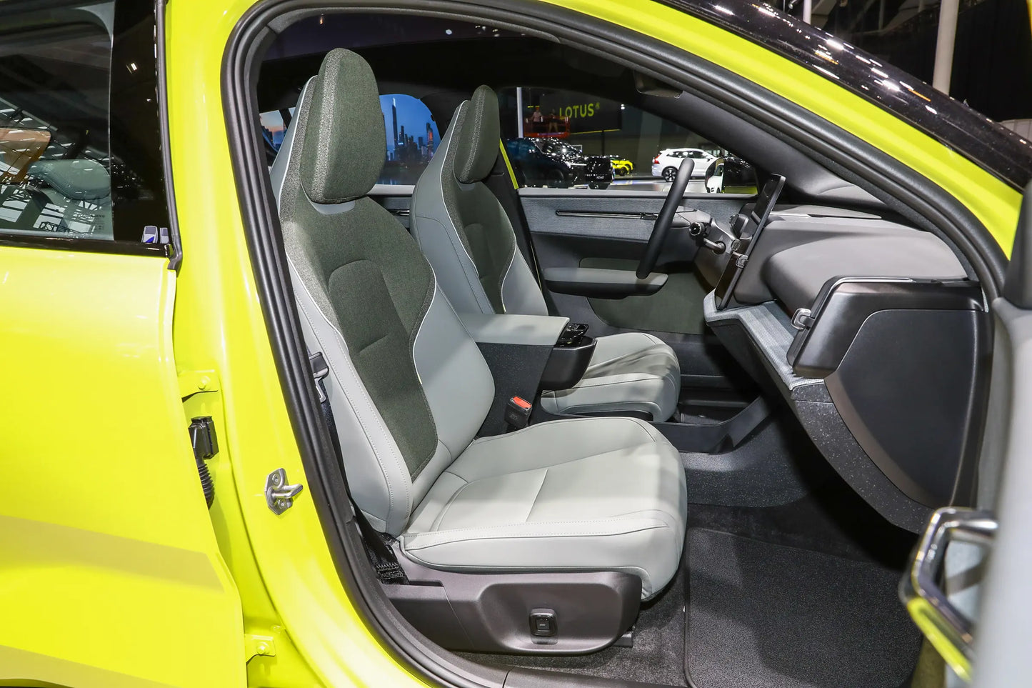 Volvo EX30