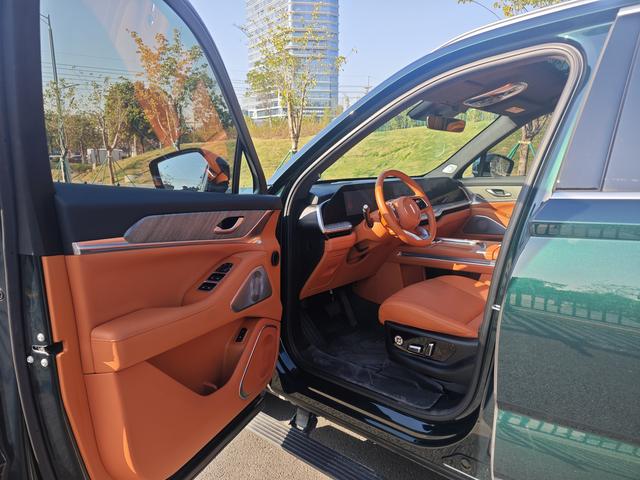 Certificated Pre-Owned GWM Lanshan 2023 4WD Ultra Long Range Edition -u22048488