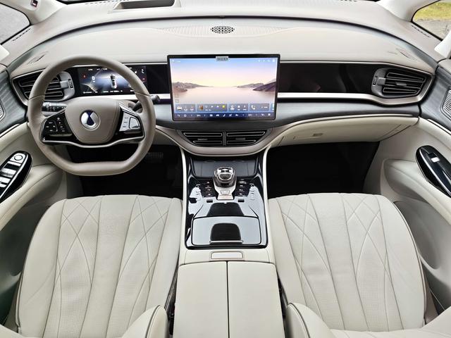 Certificated Pre-Owned Denza D9 DM 2022 Model 970 Four-Wheel Drive Flagship Version -u21623073