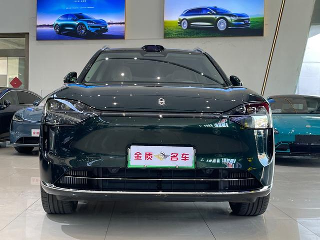 Certificated Pre-Owned Wenjie M9 2024 Extended Range Max Six-Seater Edition -u21763066