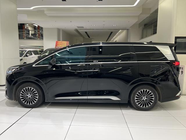 Certificated Pre-Owned Denza D9 DM 2022 970 4WD Flagship Edition -u22085300