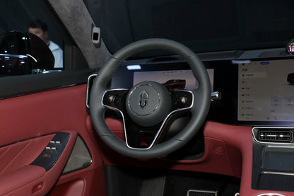 Seres Auto AITO M8-Hybrid REEV