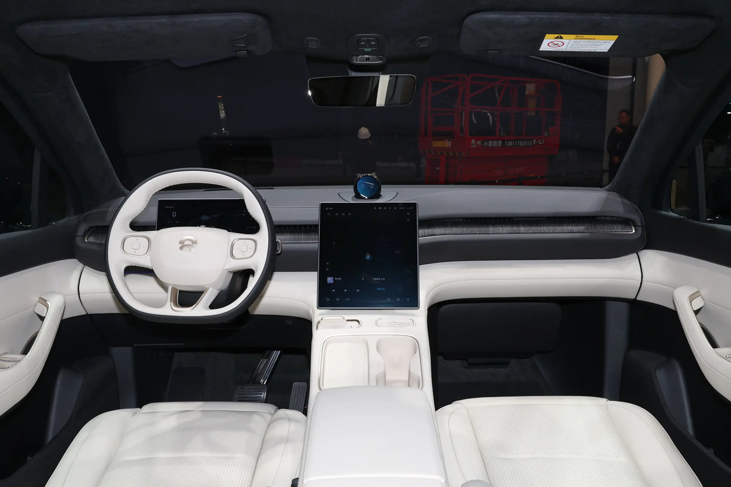 NIO ES6