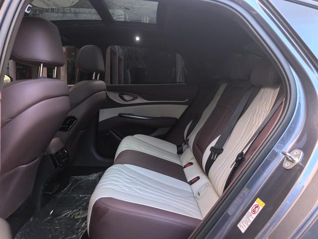 Certificated Pre-Owned BYD Seal DM 2023 DM-i 1.5T 200KM Flagship Version -u20929973