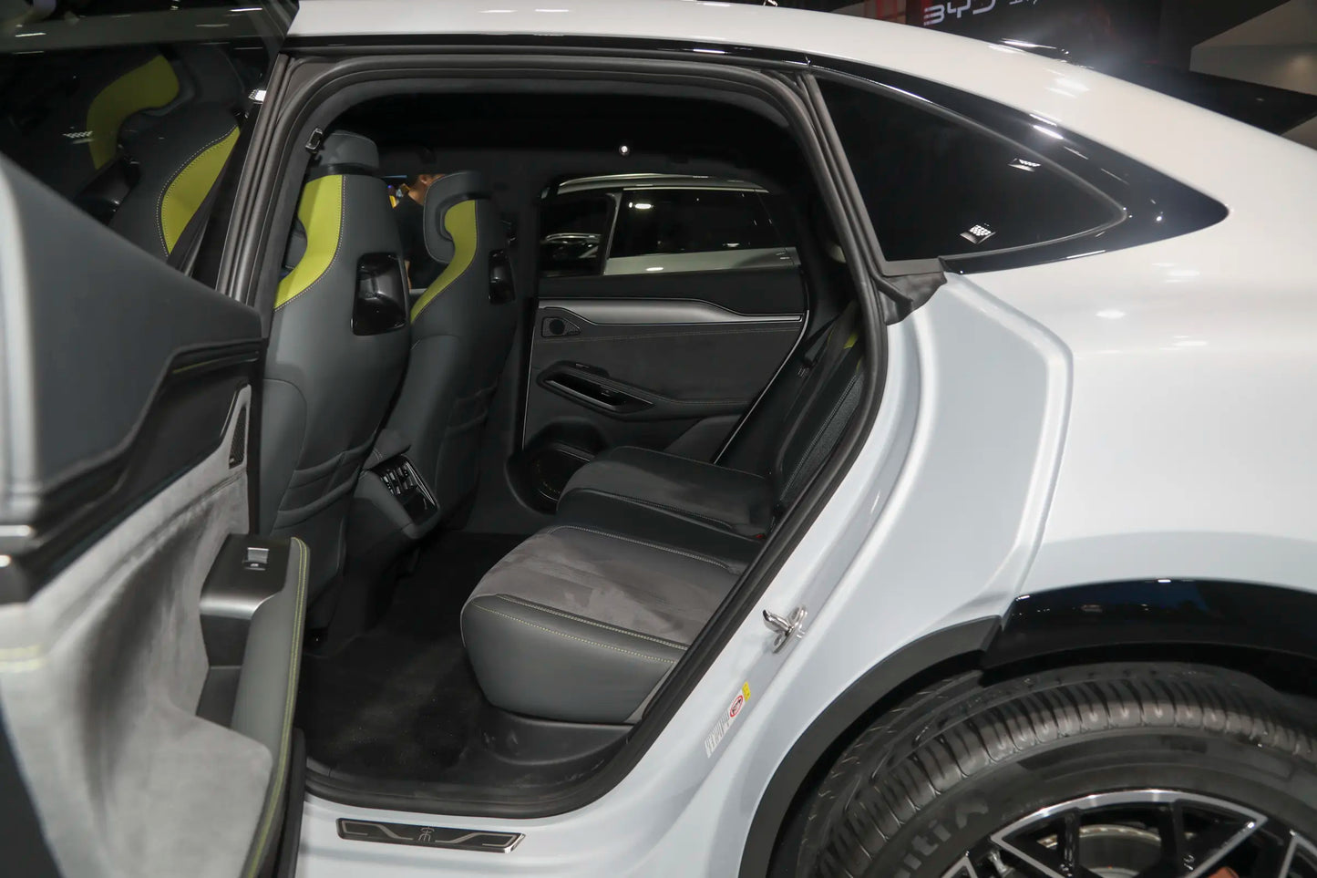 BYD Song L EV