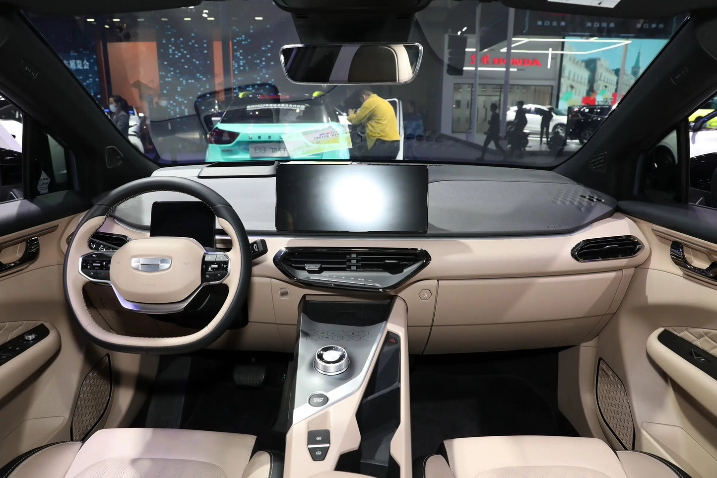 Geely Geometry C
