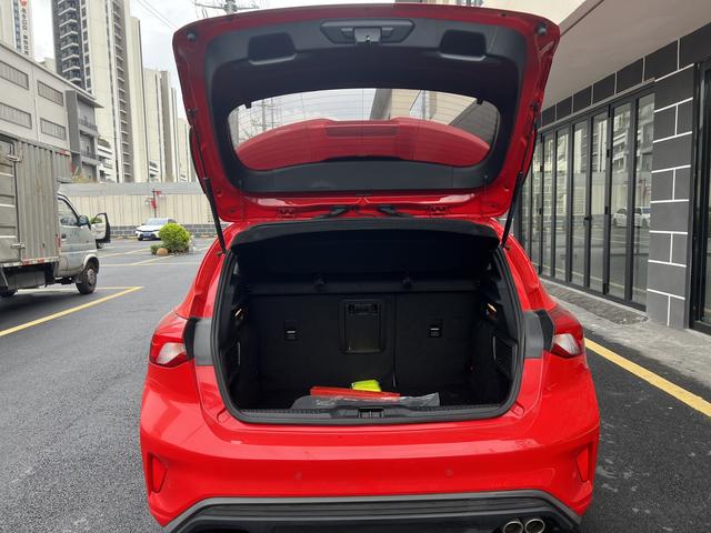 Certificated Used Ford Focus 2020 Hatchback EcoBoost 180 Automatic ST Line - u22066842