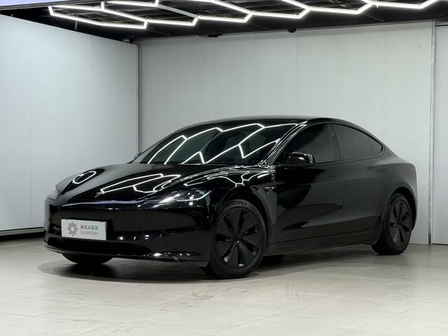 Pre-Owned Tesla Model 3 2023 Long-Range All-Wheel Drive Version