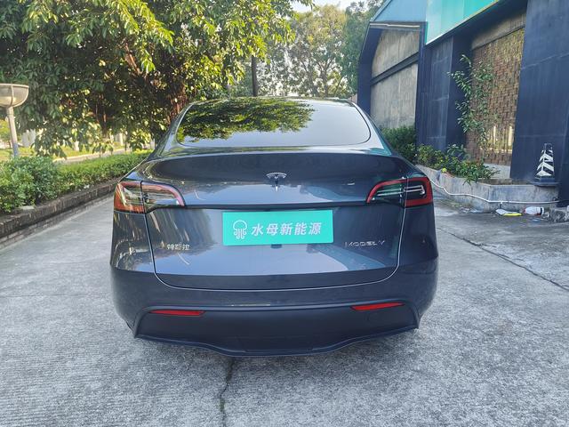 Pre-Owned Tesla Model Y 2023 Rear-Wheel Drive Version