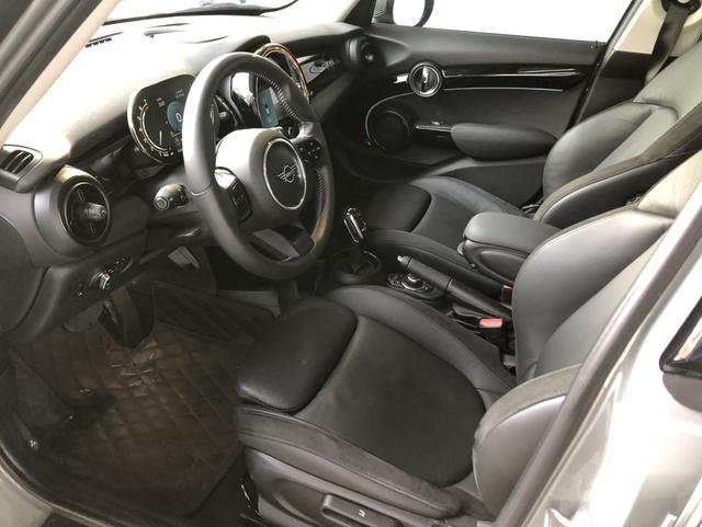 Certificated Used MINI 2022 1.5T Camden Limited Edition Five-Door Version