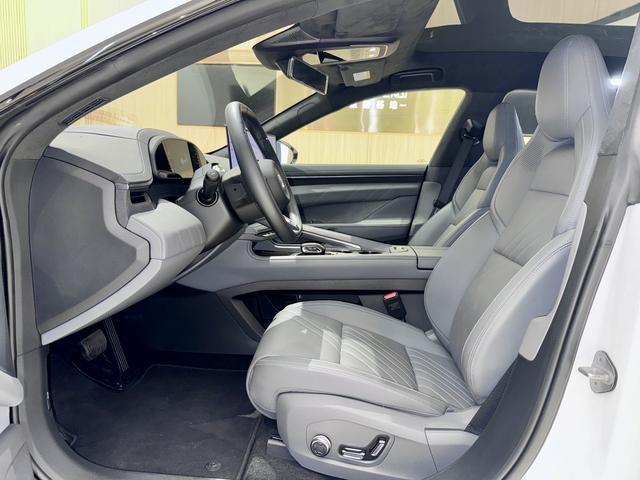 Pre-Owned ZEEKR 001 2025 WE Version 100kWh Rear-Wheel Drive