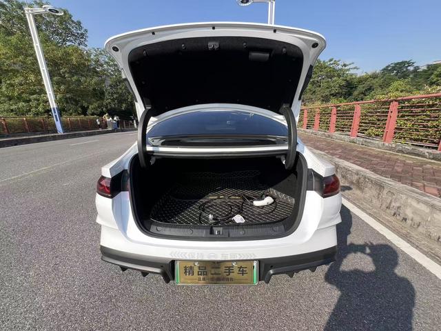 Certificated Pre-Owned BYD Qin L DM 2024 DM-i 80KM Premium Edition -u21655210