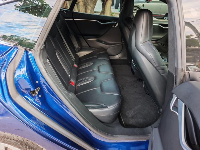 Pre-Owned Tesla Model S 2017 Model 75D Standard Range Version