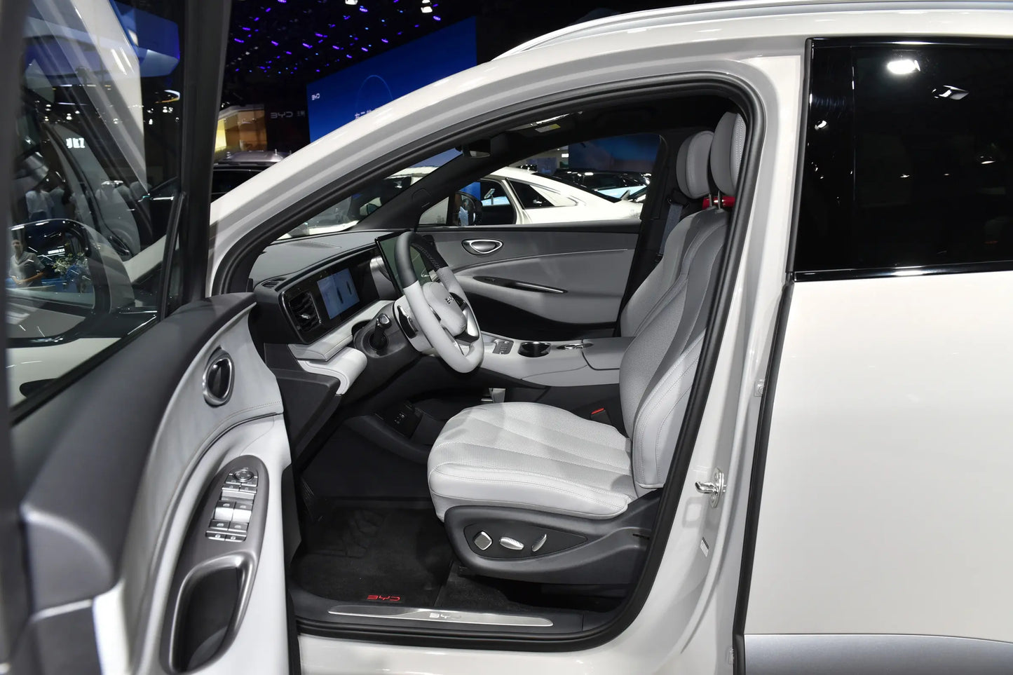 BYD Sea Lion 06 EV