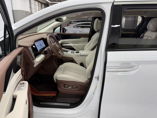 Certificated Pre-Owned BYD Xia 2025 DM-i 180KM Premium Edition -u22009501