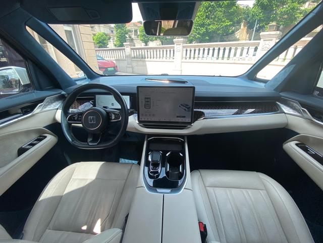 Pre-Owned ZEEKR 009 2023 ME Version