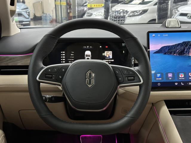 Pre - Owned 2022 AITO M7 Four - Wheel Drive Flagship Edition