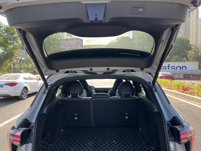 Certificated Pre-Owned Lynk & Co 01 EM-P 2023 1.5TD EM-P Dawn Edition -u21728731